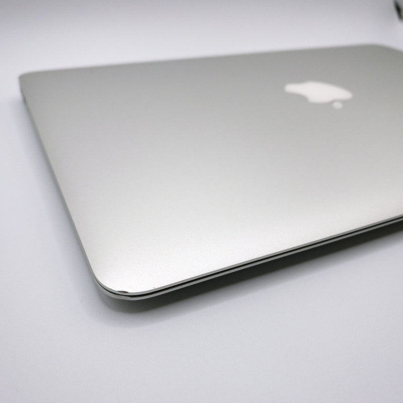 Apple MacBook Air 2015 | 13.3" | 4GB RAM | 128GB SSD | Grade B